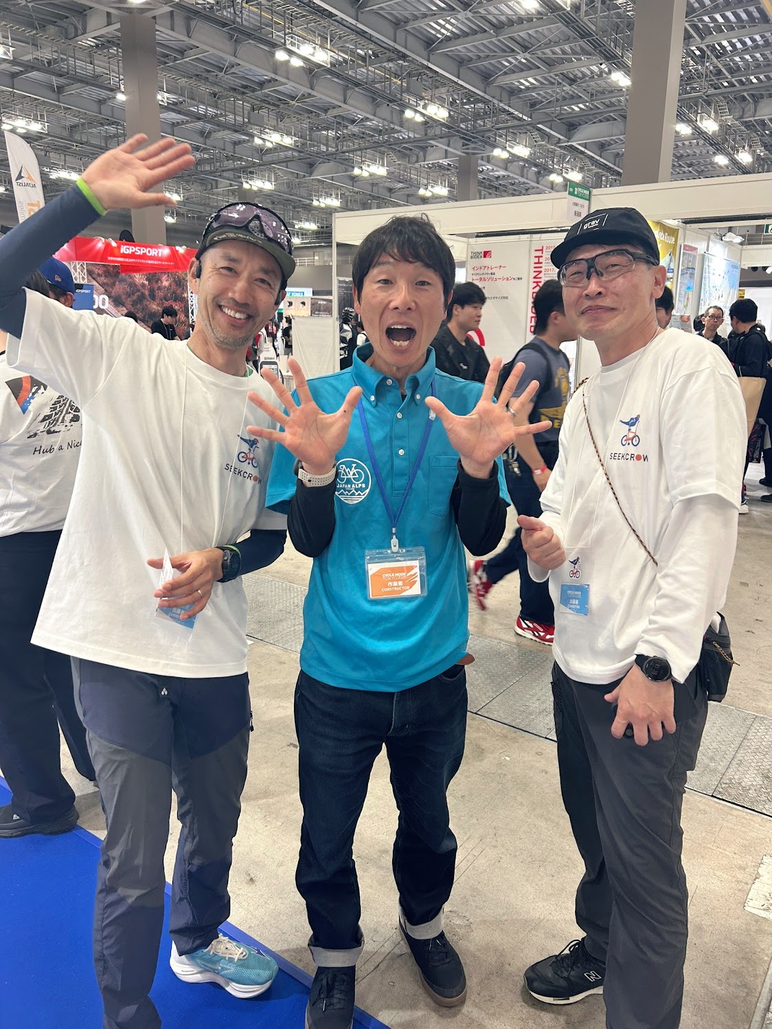 小口さんと代表、開発3人のスリーショット01