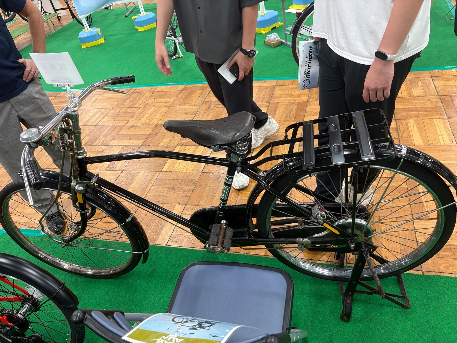 丸石サイクルの過去モデルATLAS AUの展示車